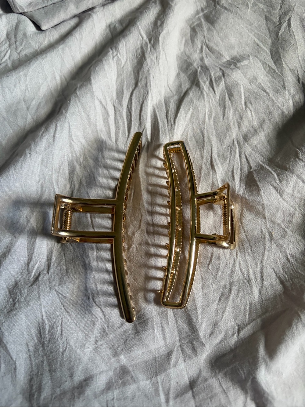 Amazon Women’s Gold Tortoiseshell Hair Claw Clips - 2 Pack